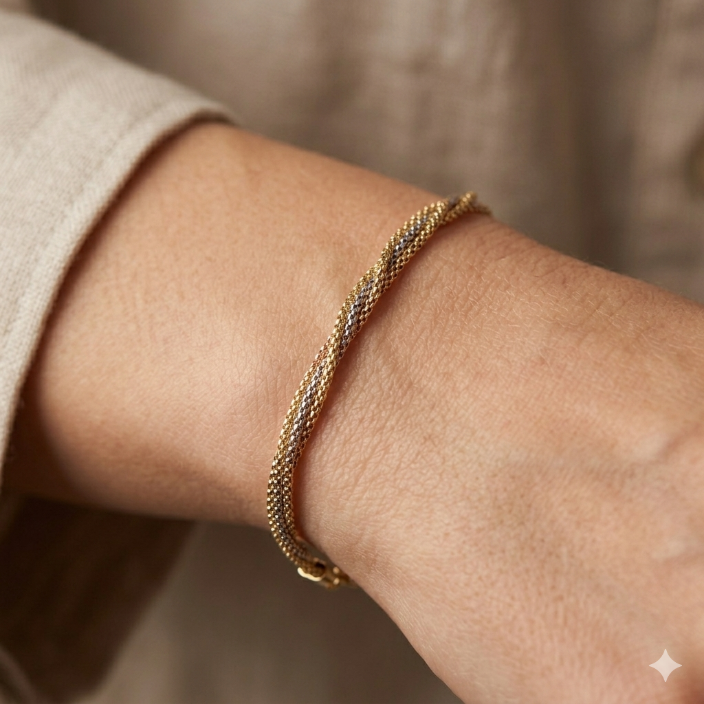 Bracciale Modello Trittico in Oro 18 Carati di 5 Grammi.