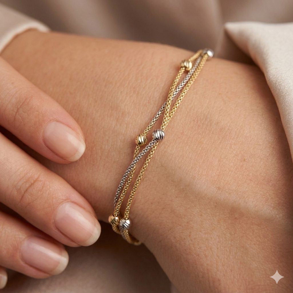Bracciale Modello Trittico in Oro 18 Carati di 4 Grammi.