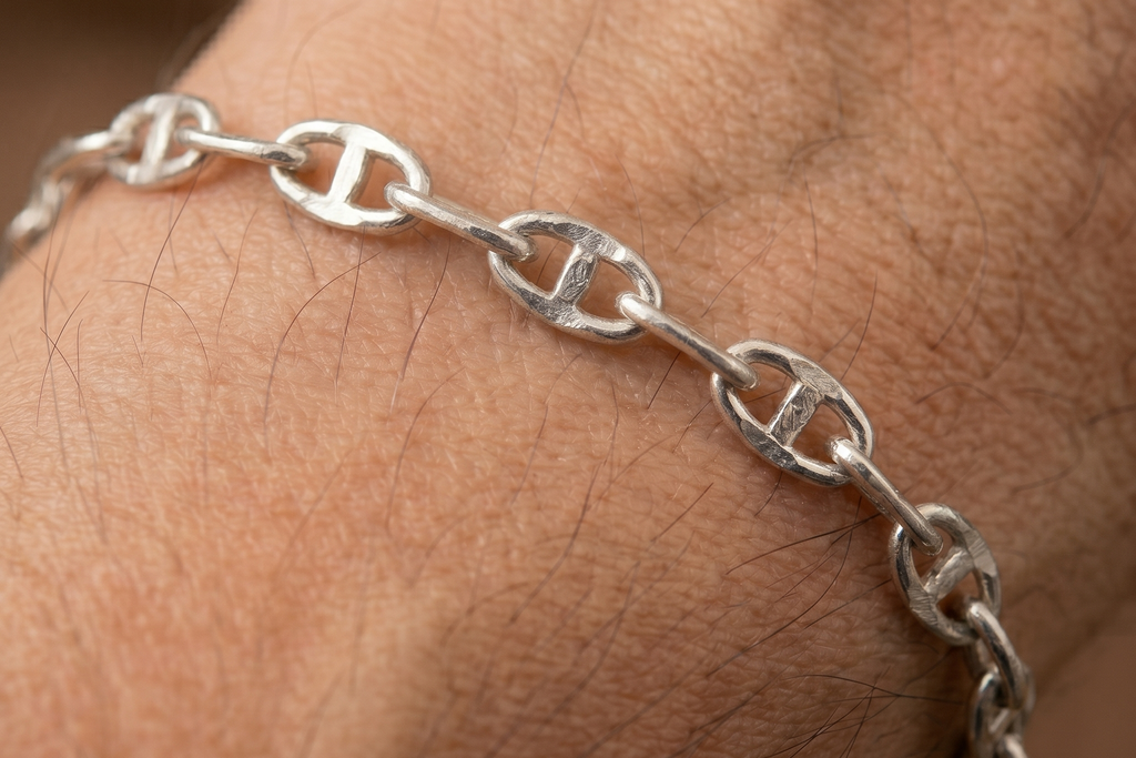 Bracciale Oro 18 Carati Modello Maglia Traversino di 1.80 grammi.